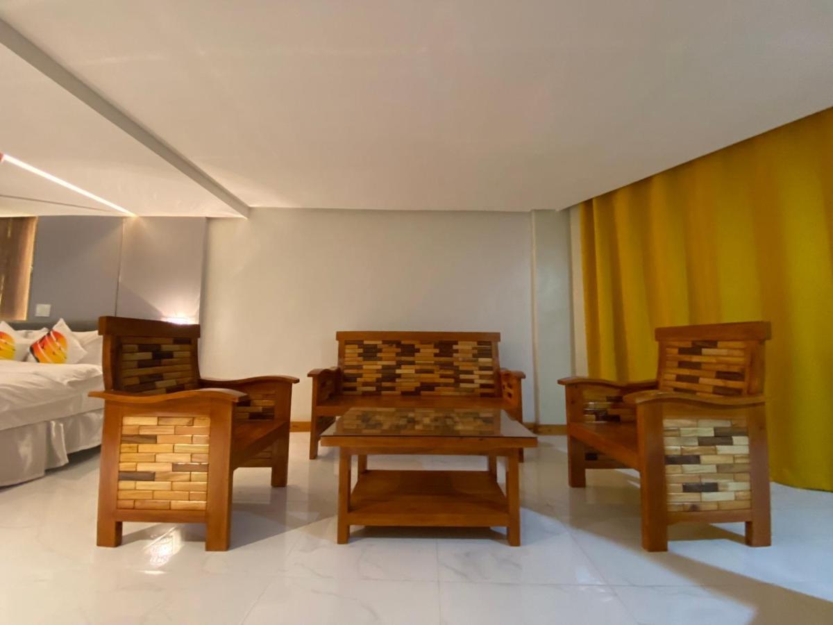 Ngn Gran Hotel Tuguegarao by Eksteriør bilde