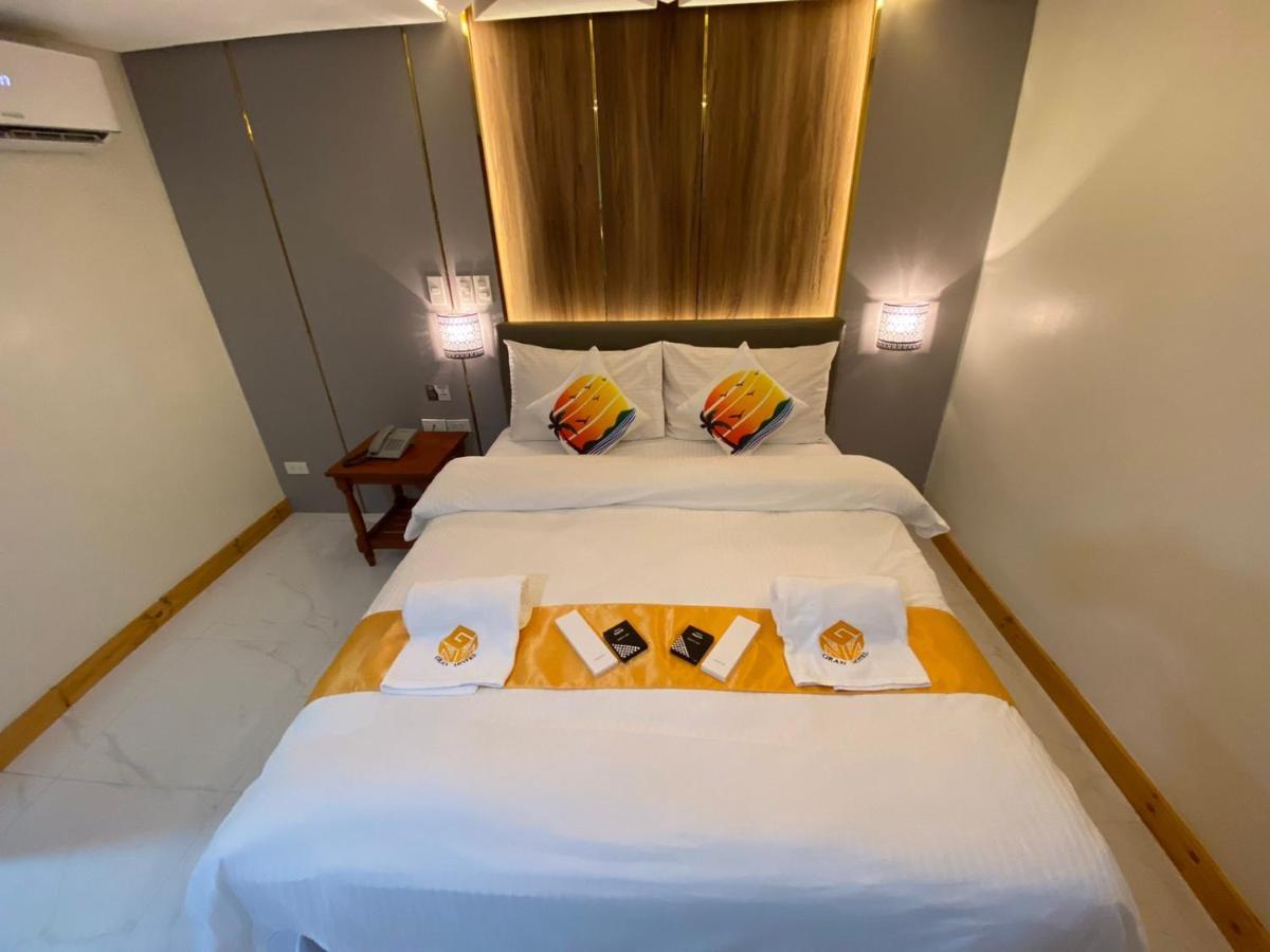 Ngn Gran Hotel Tuguegarao by Eksteriør bilde