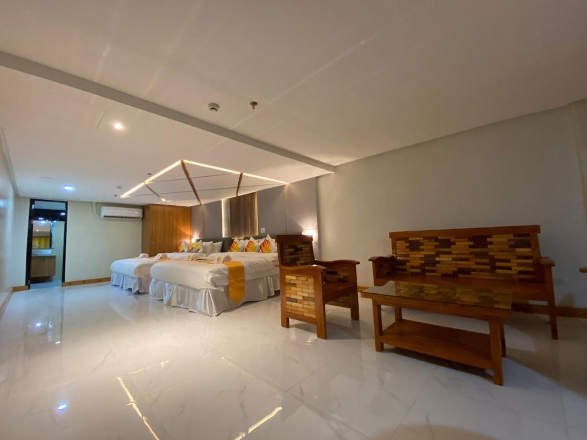Ngn Gran Hotel Tuguegarao by Eksteriør bilde
